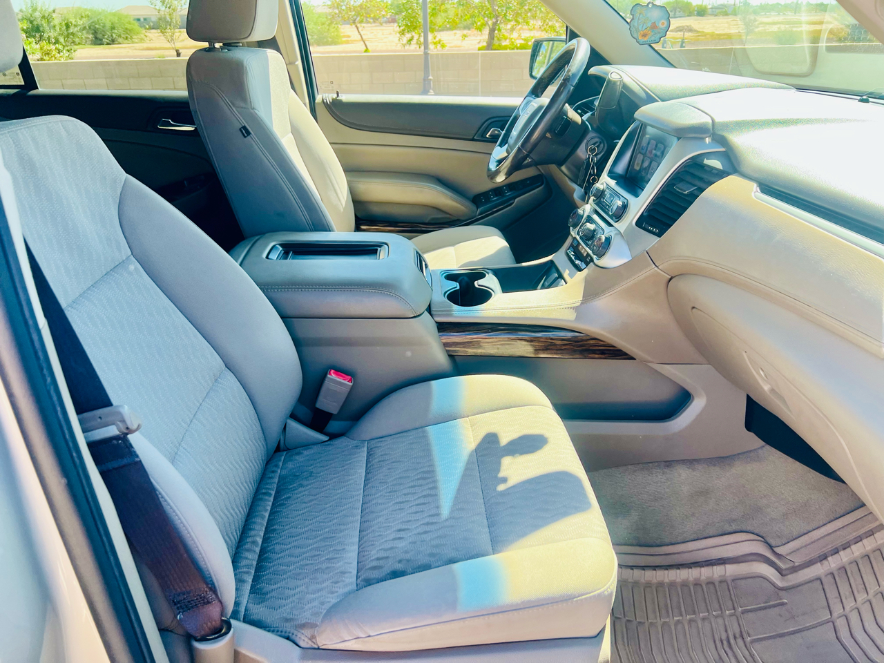 2017 Gmc Yukon SLE photo 15