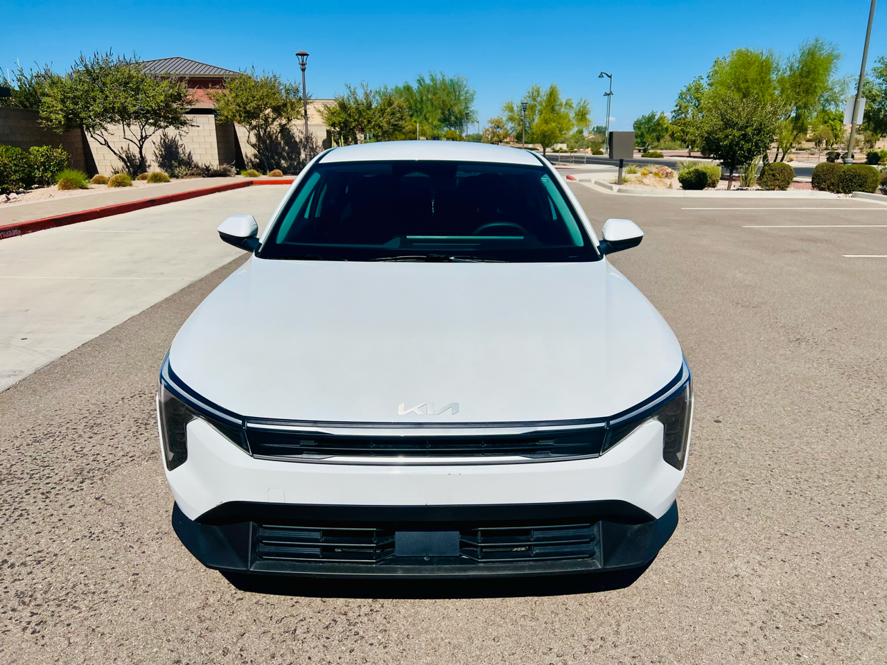 2025 Kia K4 LX photo 2