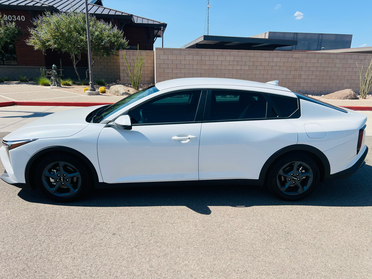 2025 Kia K4 LX photo 7