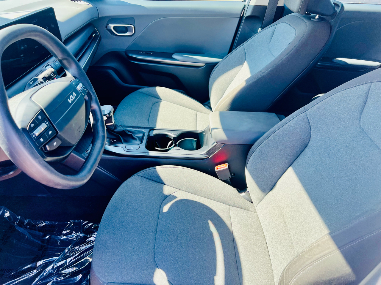 2025 Kia K4 LX photo 9