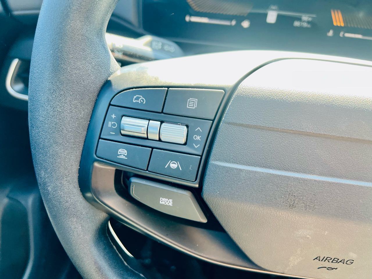 2025 Kia K4 LX photo 18