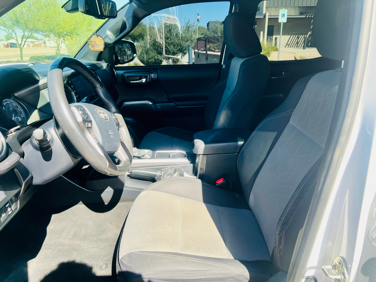 Toyota Tacoma SR5 Double Cab Long Bed V6 6AT 2WD 2020