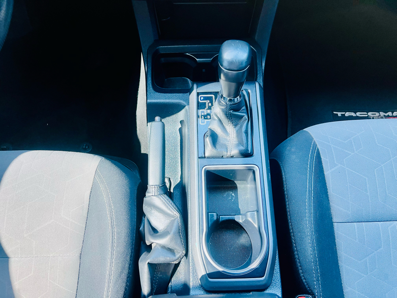 Toyota Tacoma SR5 Double Cab Long Bed V6 6AT 2WD 2020