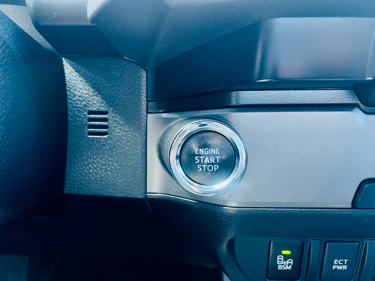 Toyota Tacoma SR5 Double Cab Long Bed V6 6AT 2WD 2020