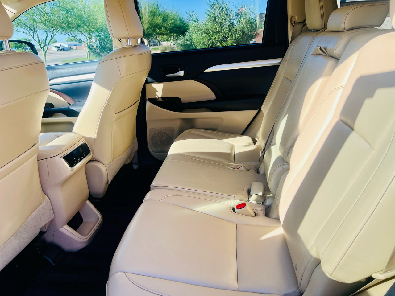 Toyota Highlander XLE AWD V6 2015