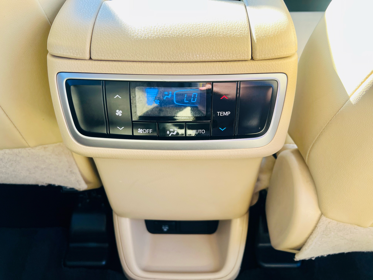 Toyota Highlander XLE AWD V6 2015