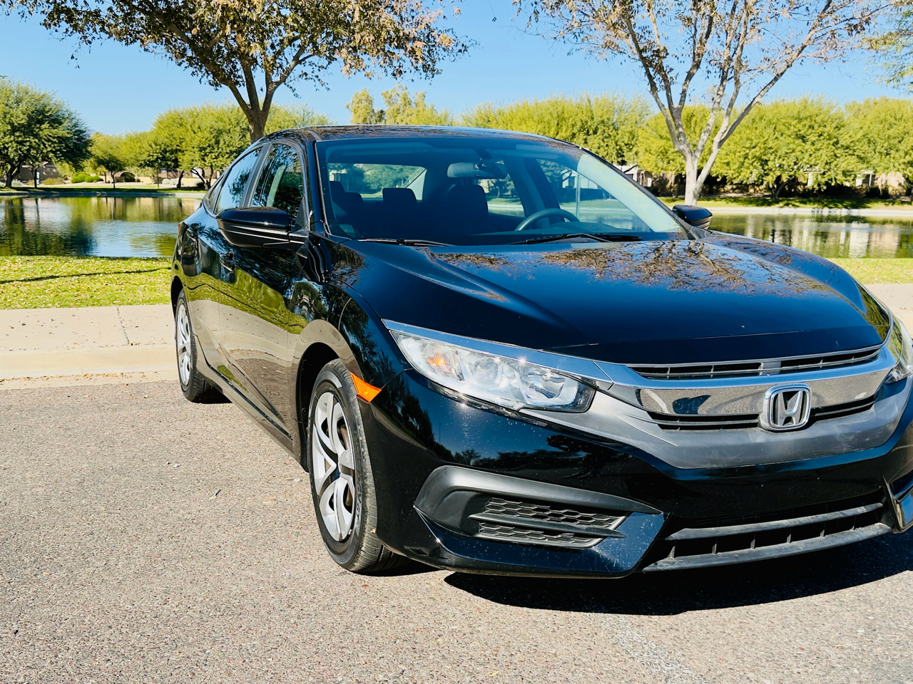 Honda Civic LX Sedan CVT 2016