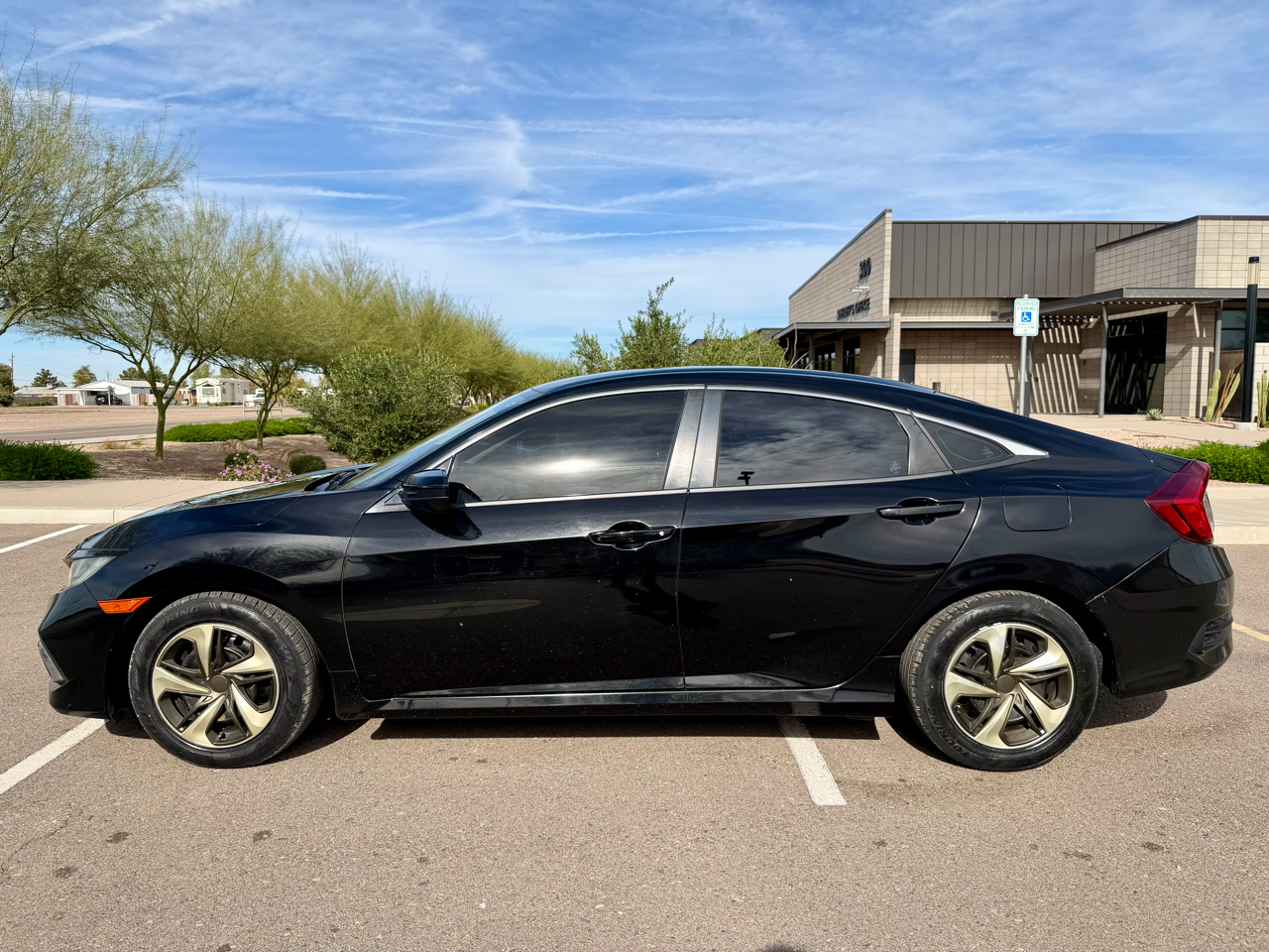 Honda Civic LX Honda Sensing Sedan CVT 2020