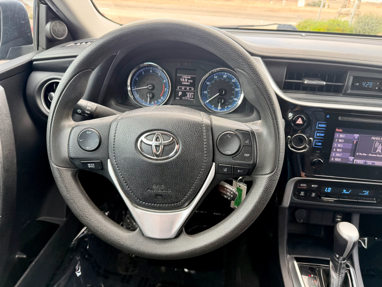 Toyota Corolla LE 2019