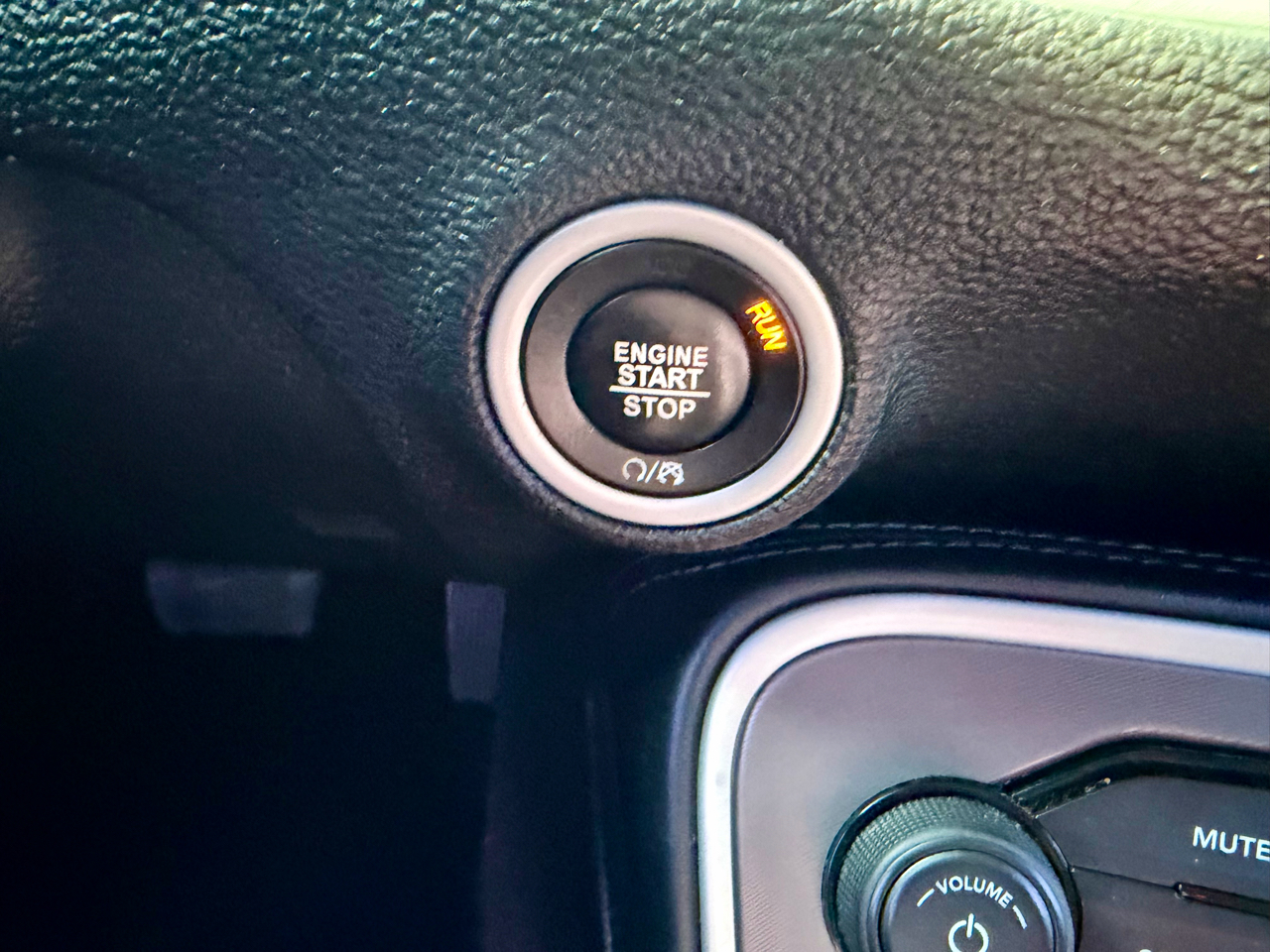 Dodge Challenger GT 2022