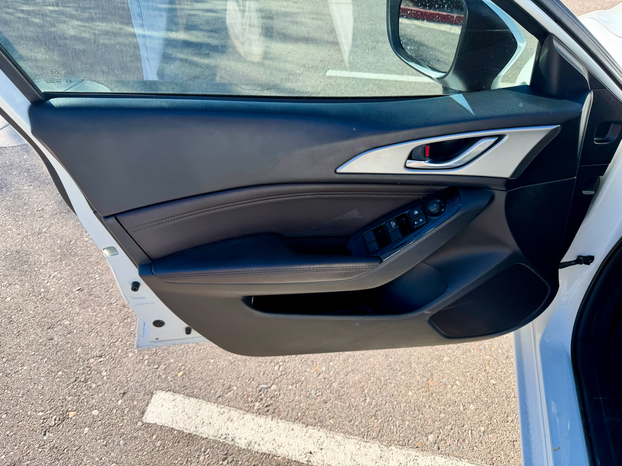 Mazda MAZDA3 i Touring AT 5-Door 2017