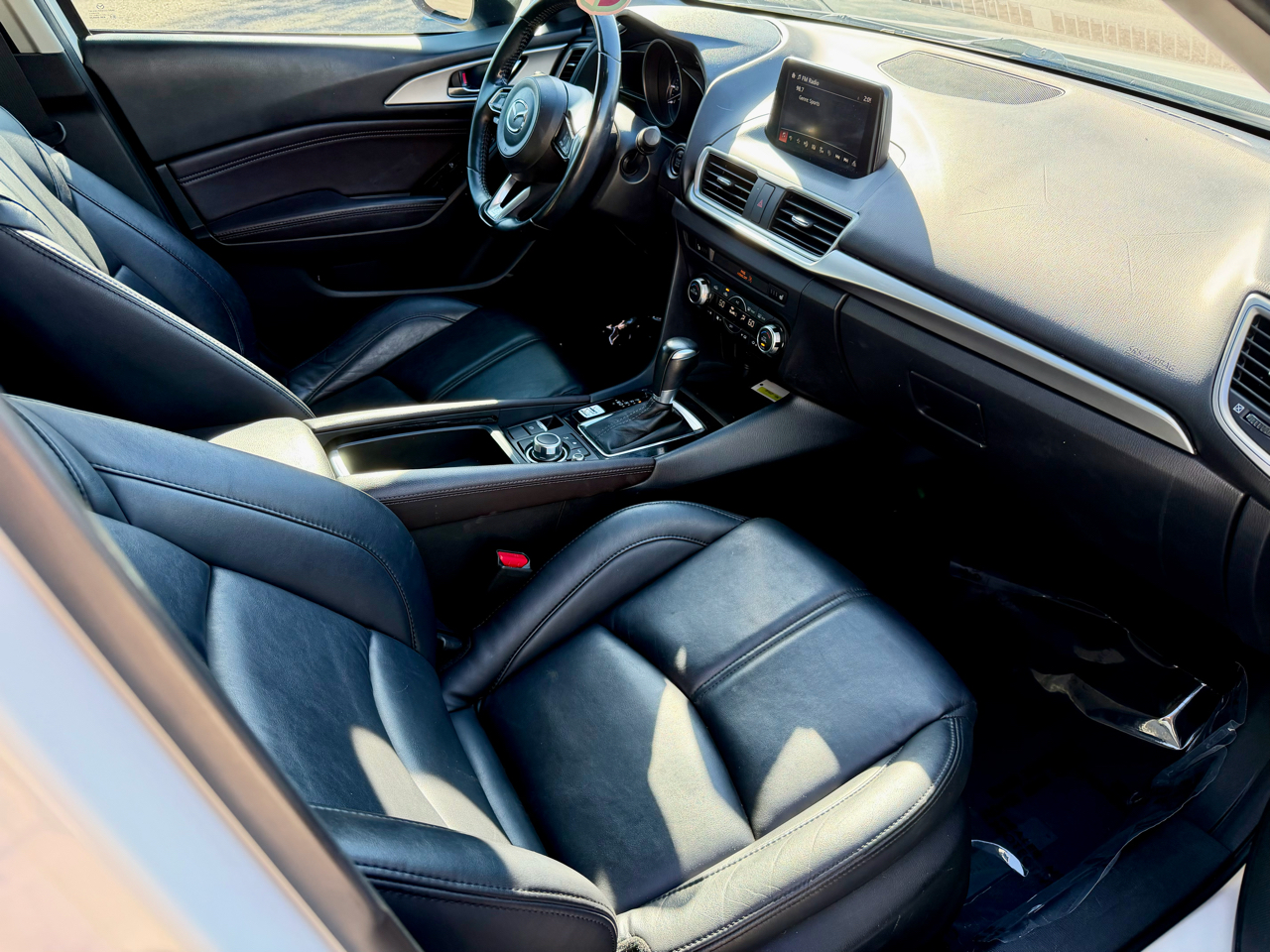 Mazda MAZDA3 i Touring AT 5-Door 2017