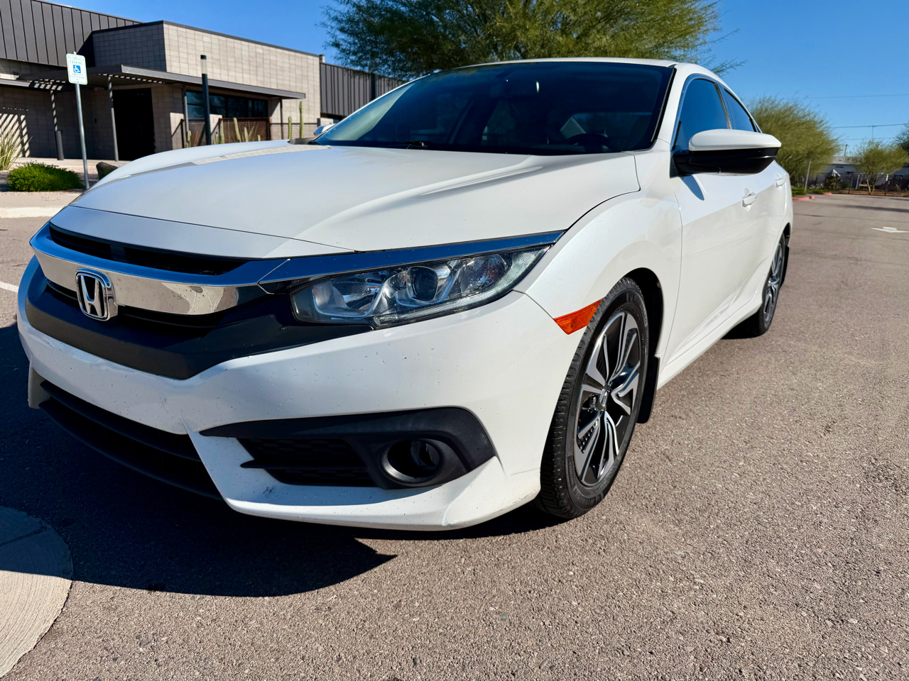 Honda Civic EX-TL Sedan CVT 2018