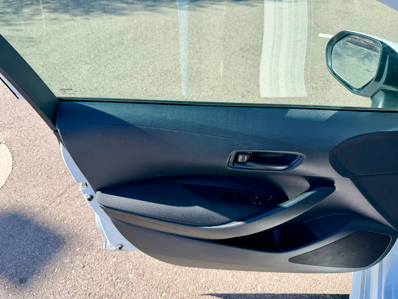 Toyota Corolla LE 2024