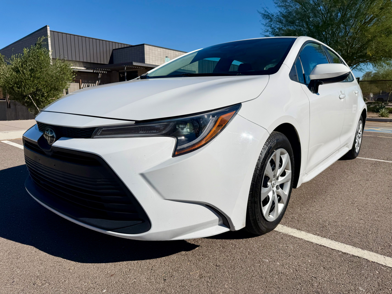 Toyota Corolla LE 2024