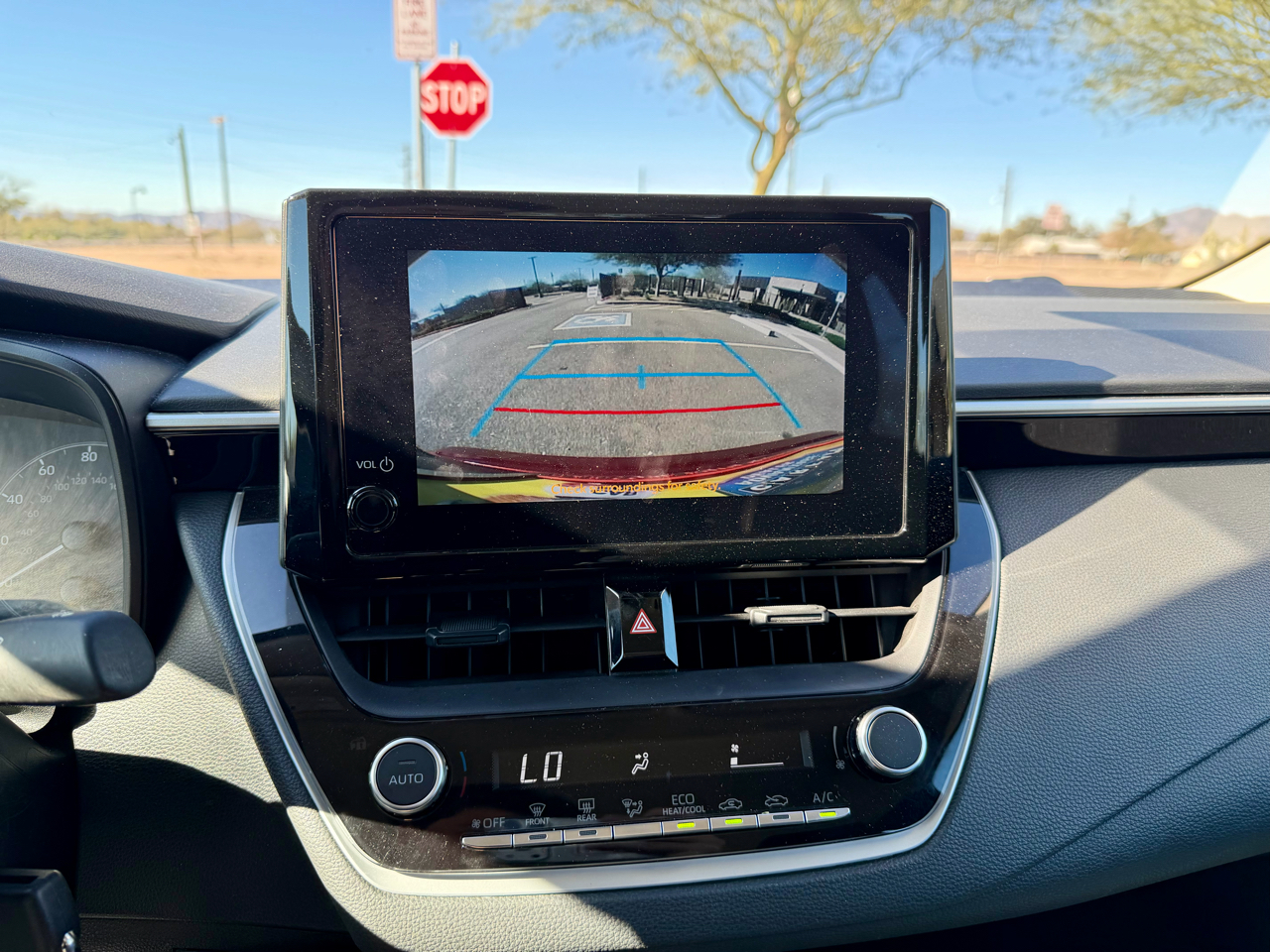 Toyota Corolla LE 2024