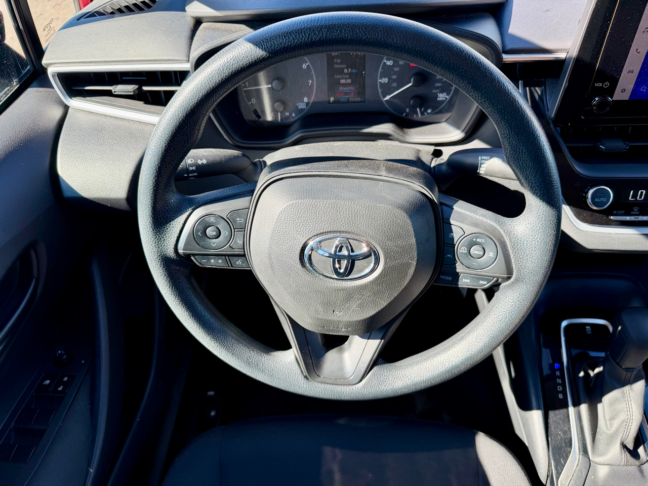 Toyota Corolla LE 2024