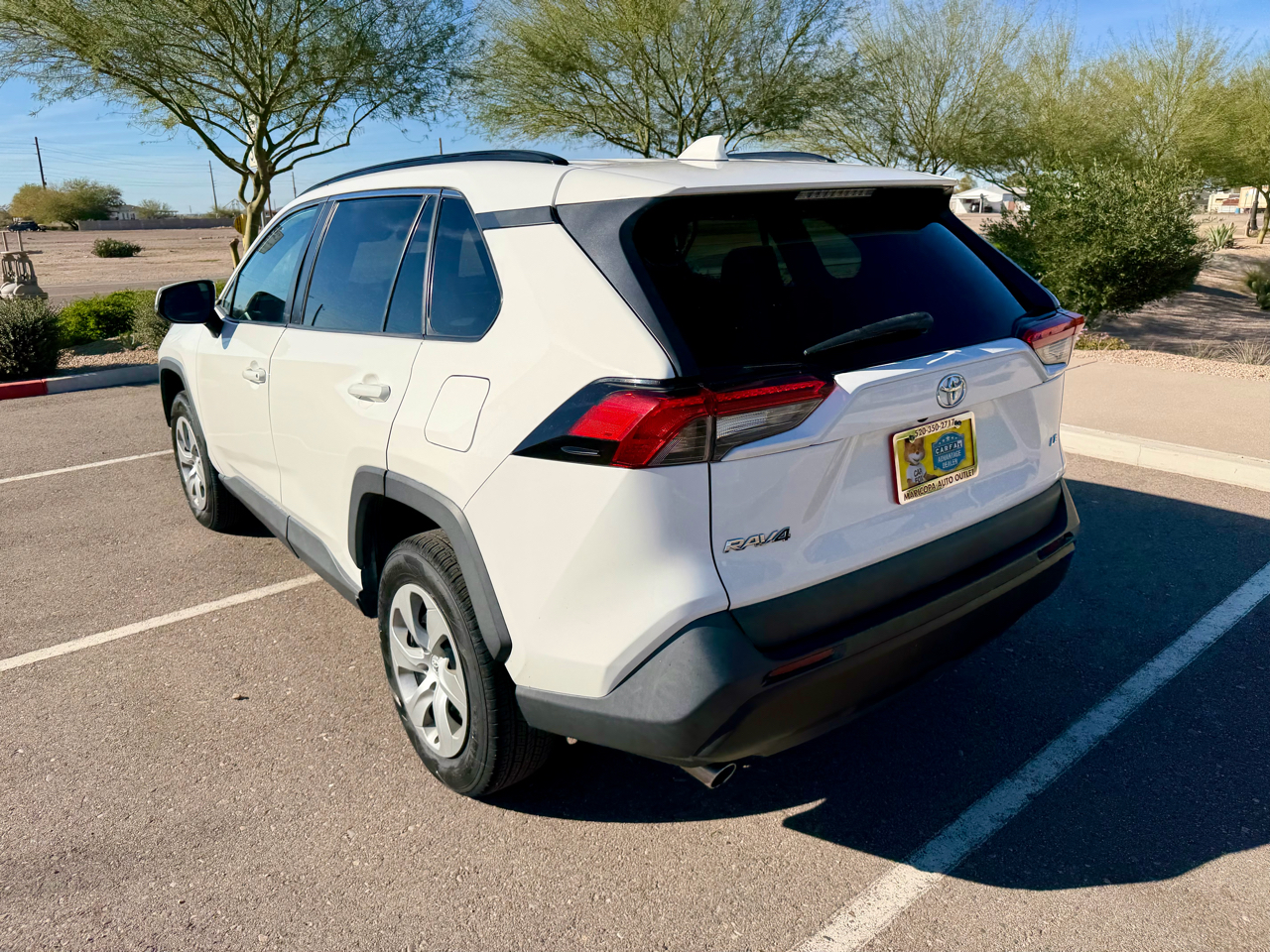 Toyota RAV4 LE 2020