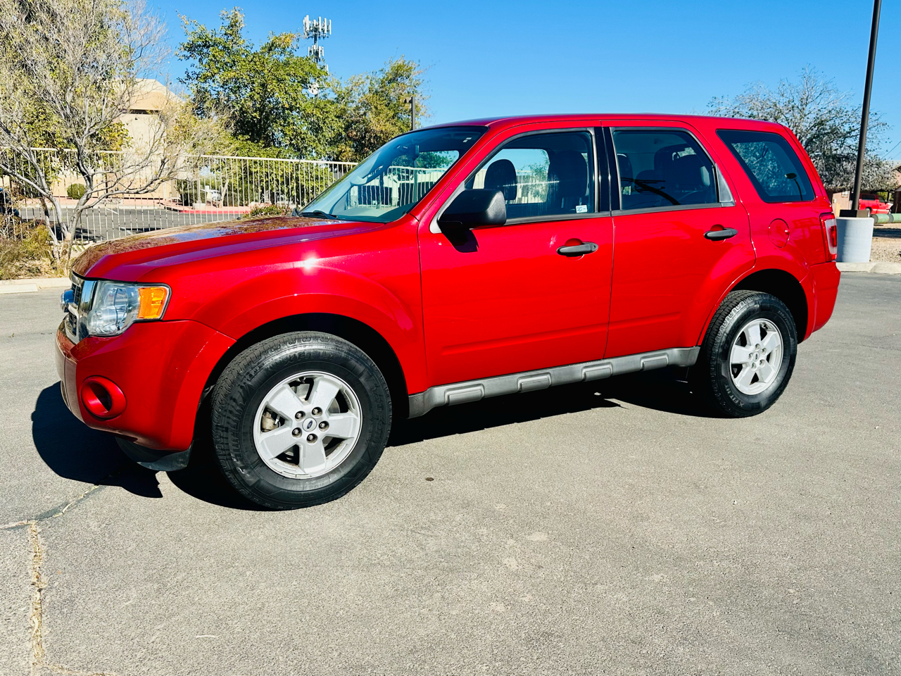 Ford Escape XLS FWD 2010