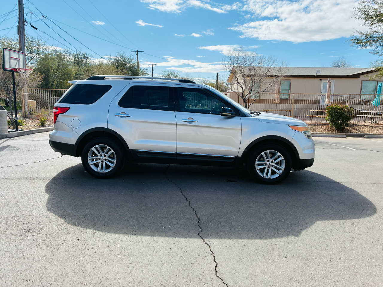 Ford Explorer XLT FWD 2013
