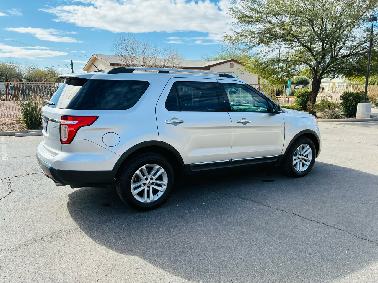 Ford Explorer XLT FWD 2013
