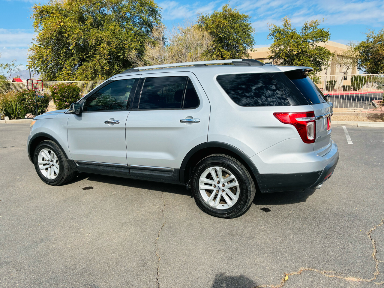 Ford Explorer XLT FWD 2013