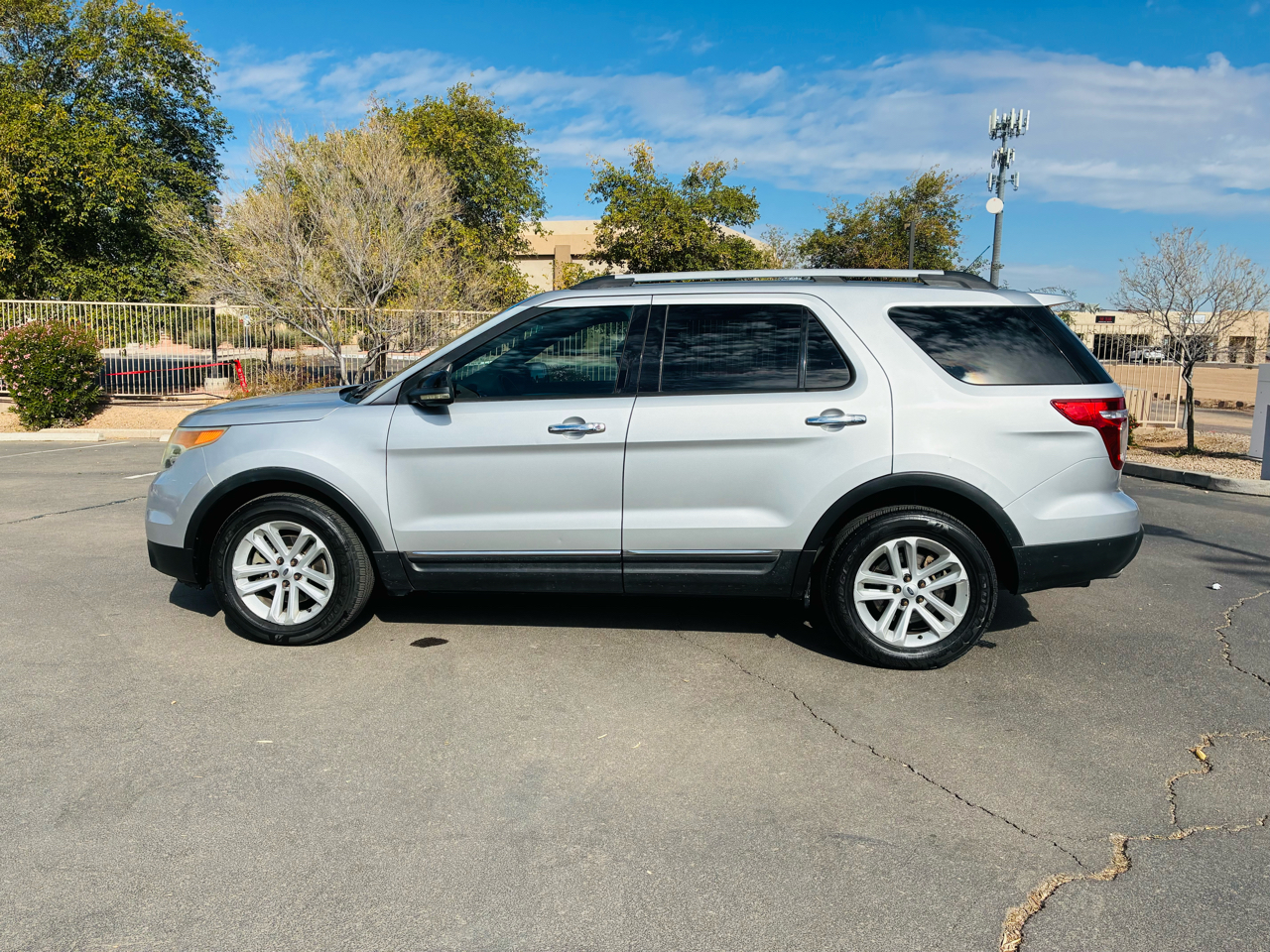 Ford Explorer XLT FWD 2013