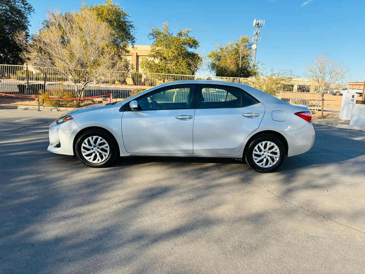 Toyota Corolla LE CVT 2018