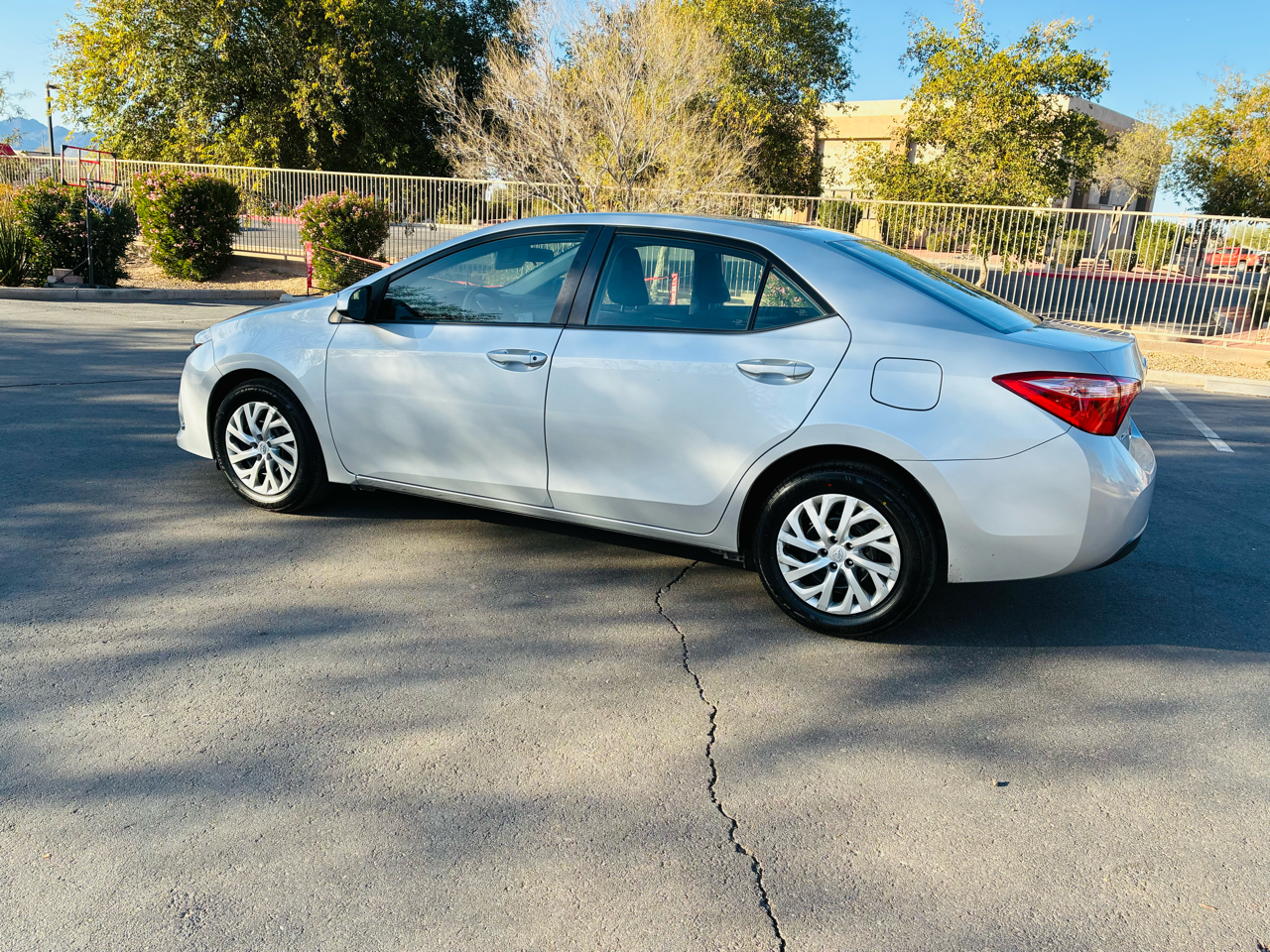 Toyota Corolla LE CVT 2018