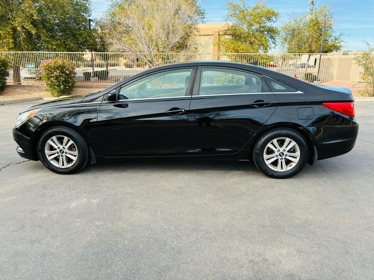 Hyundai Sonata GLS Leather 2012