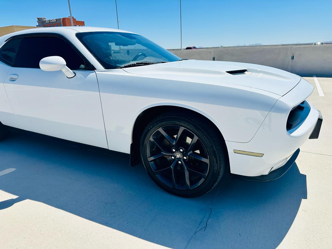 Dodge Challenger SXT 2021