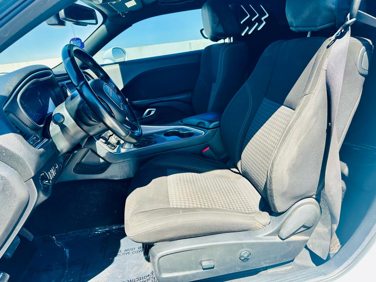 Dodge Challenger SXT 2021