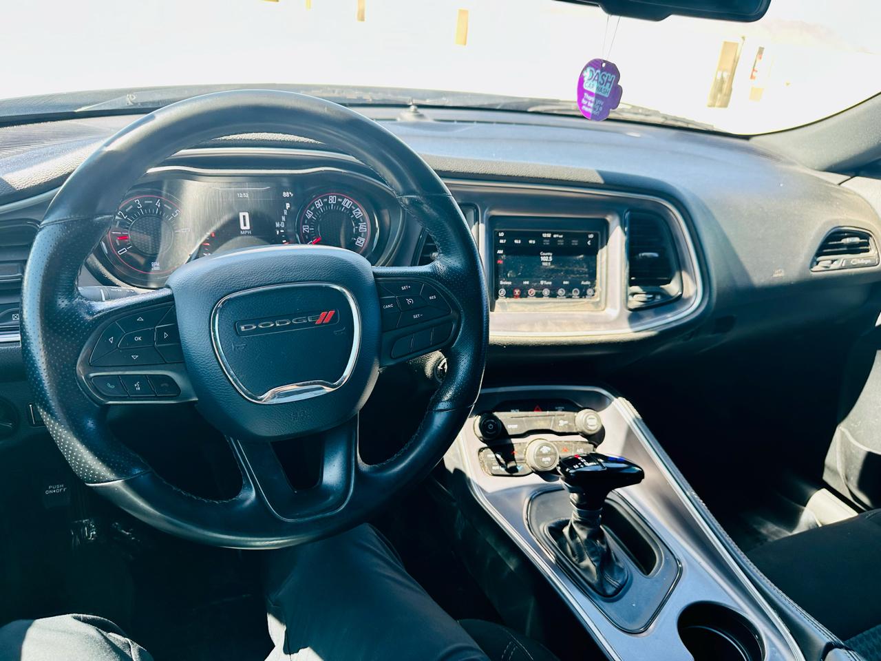 Dodge Challenger SXT 2021