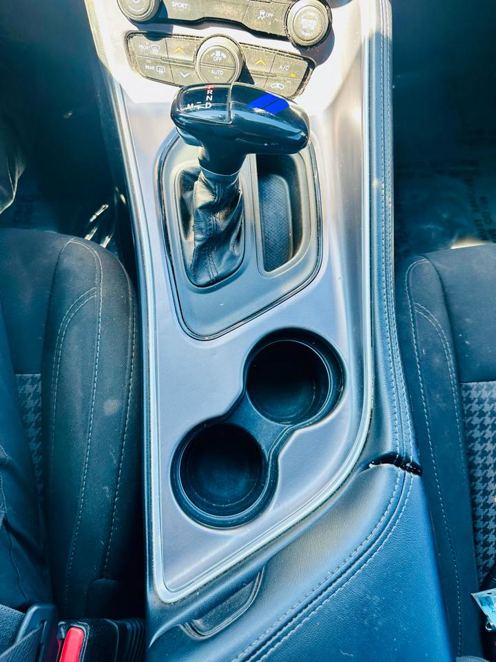 Dodge Challenger SXT 2021