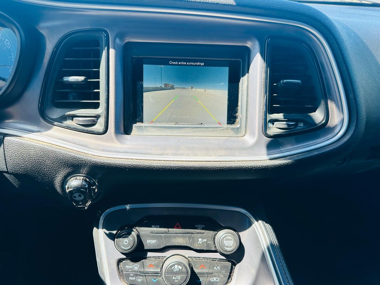 Dodge Challenger SXT 2021