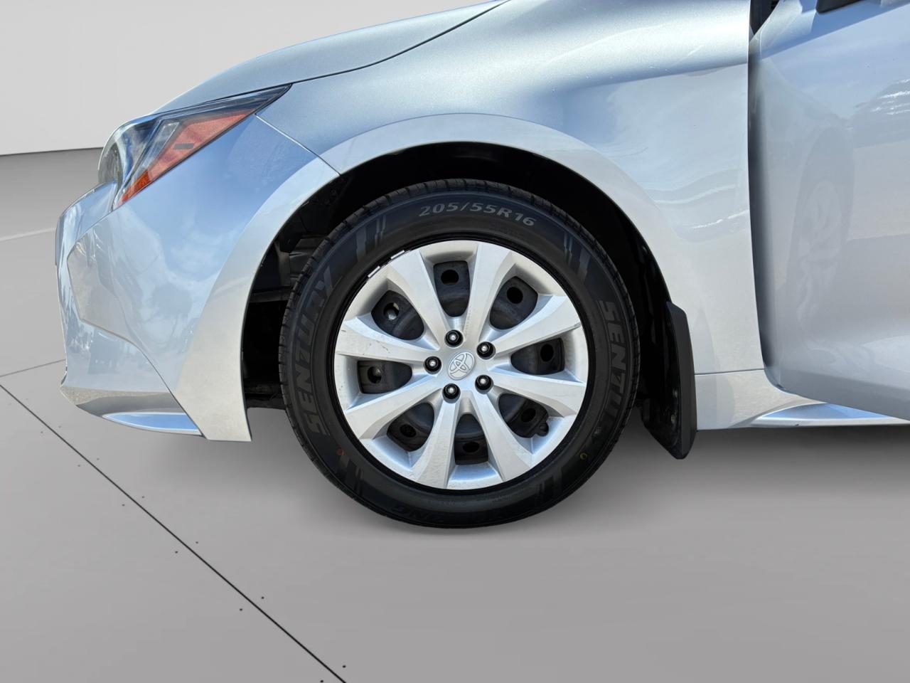 Toyota Corolla LE 2024