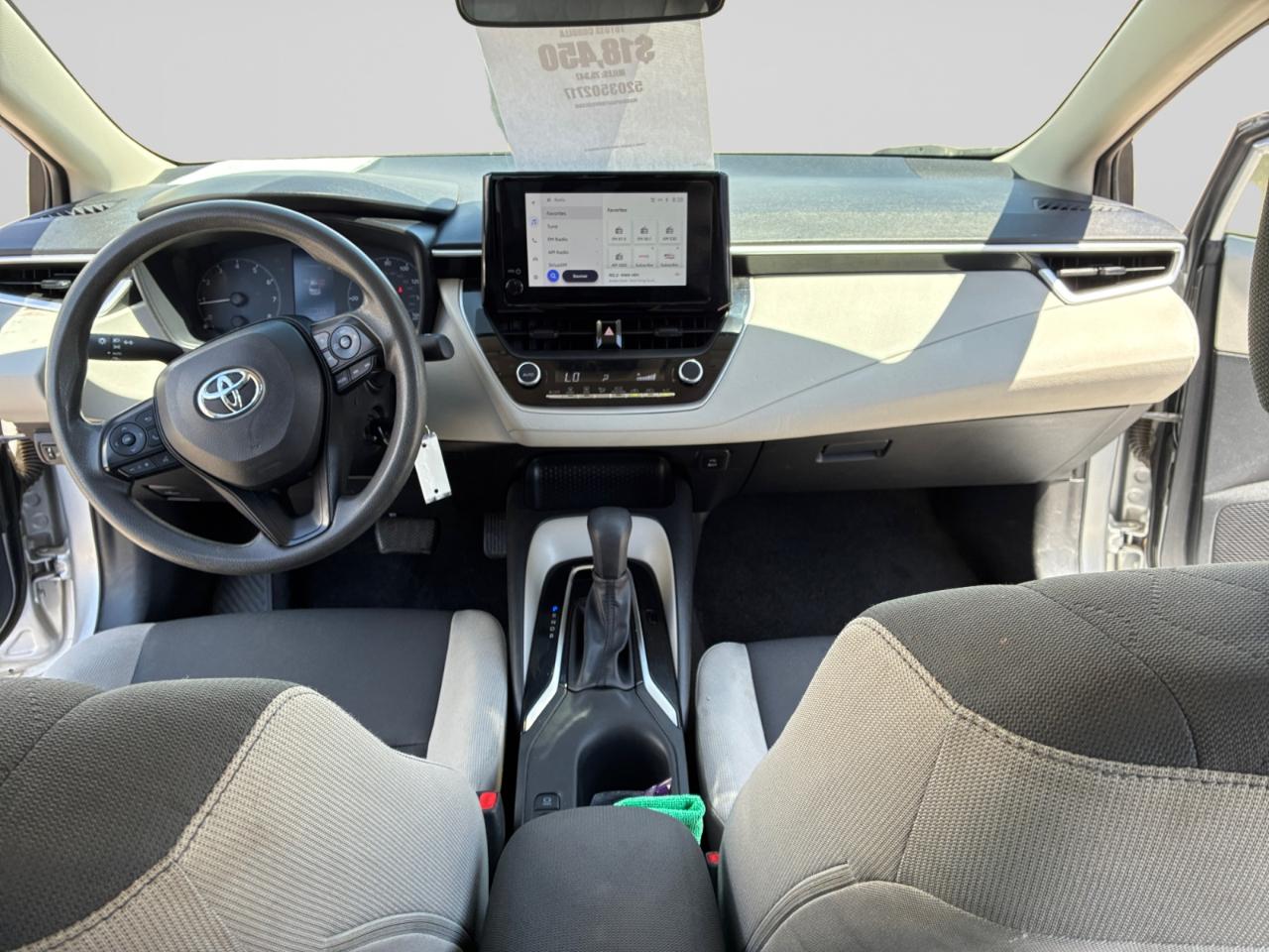 Toyota Corolla LE 2024