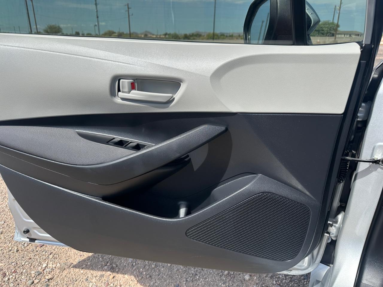 Toyota Corolla LE 2024