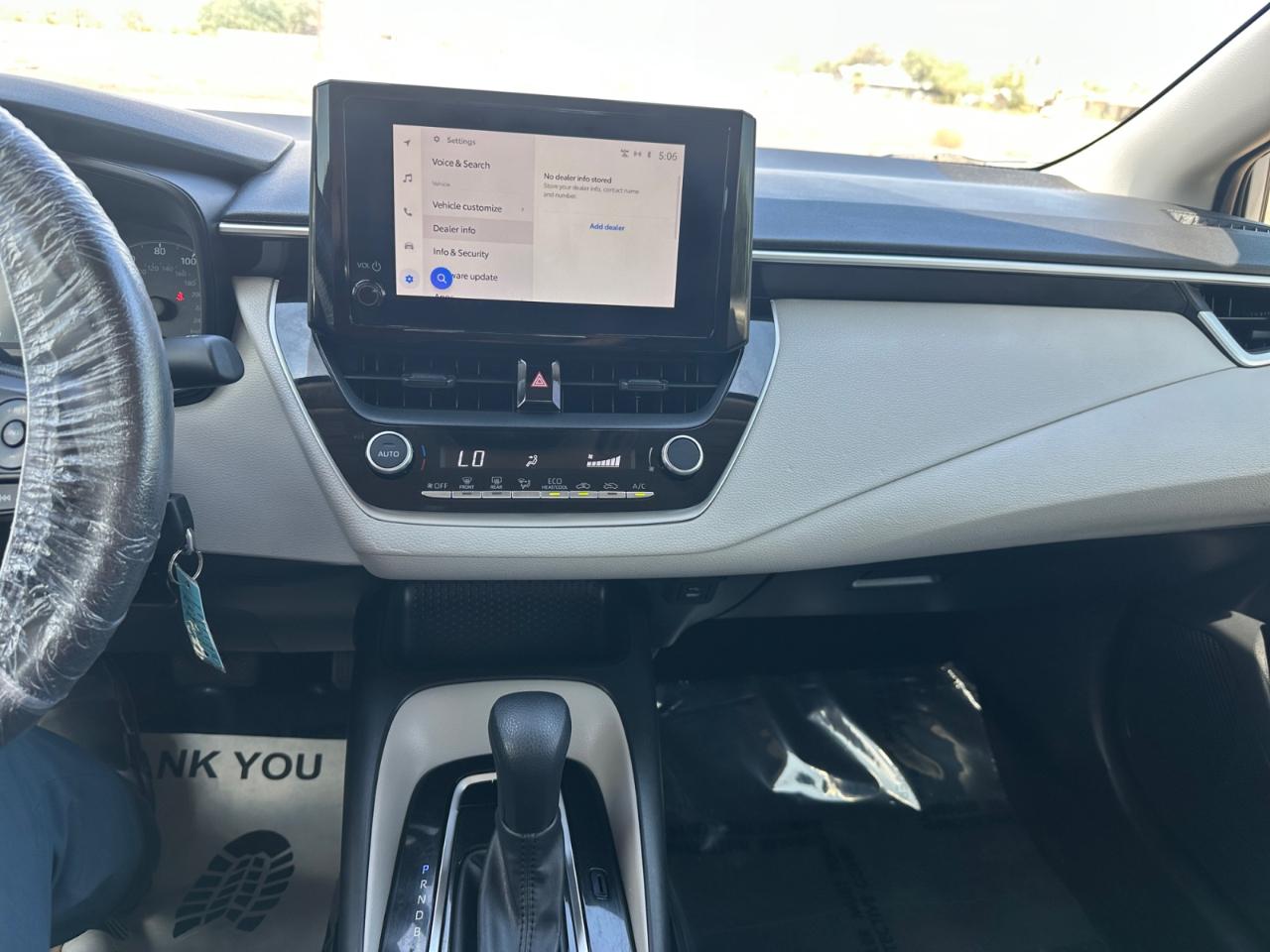 Toyota Corolla LE 2024