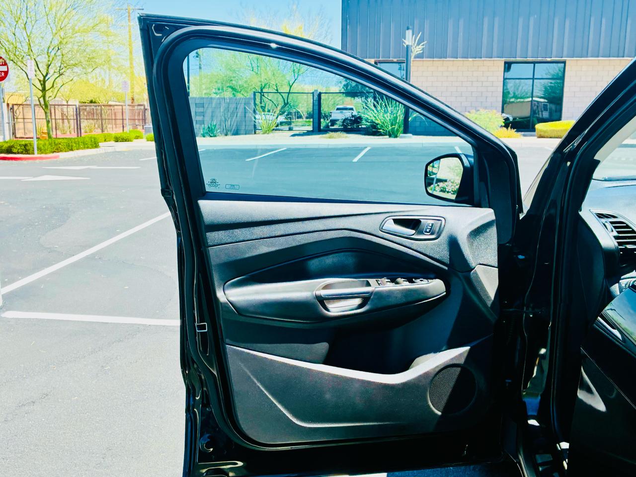 Ford Escape SE FWD 2019