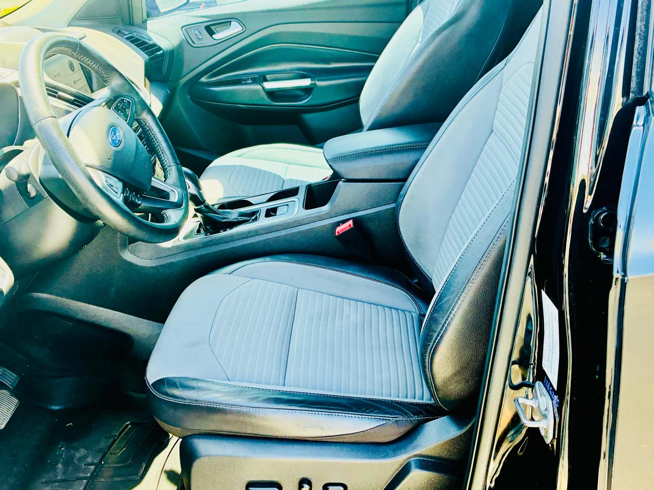 Ford Escape SE FWD 2019