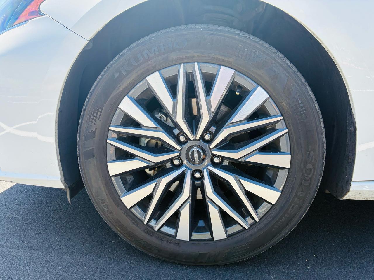 Nissan Altima 2.5 SV 2025