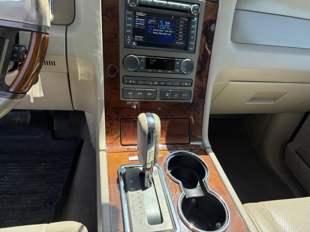 Lincoln Navigator 2WD 2012