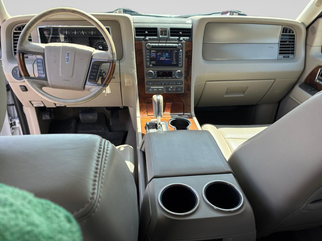 Lincoln Navigator 2WD 2012