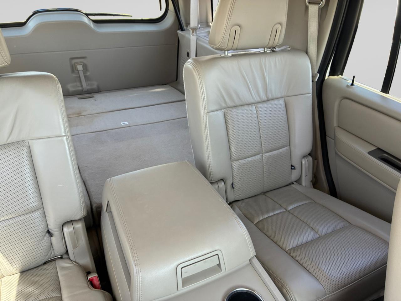Lincoln Navigator 2WD 2012