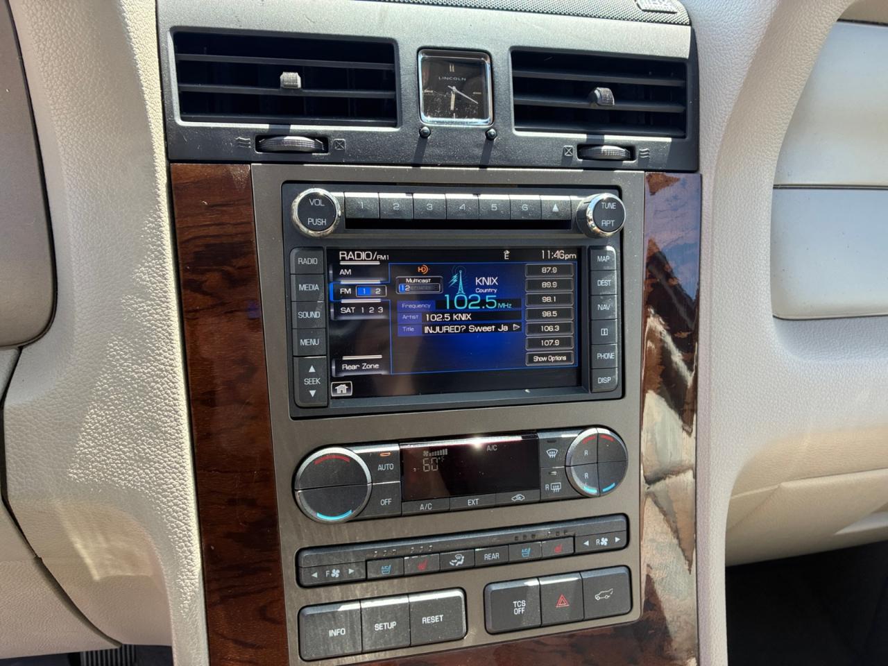 Lincoln Navigator 2WD 2012