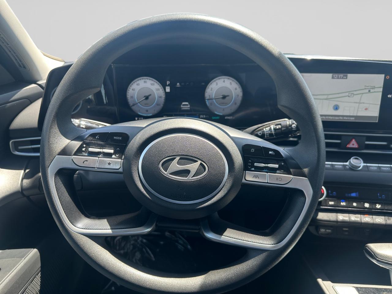 Hyundai Elantra SEL 2024