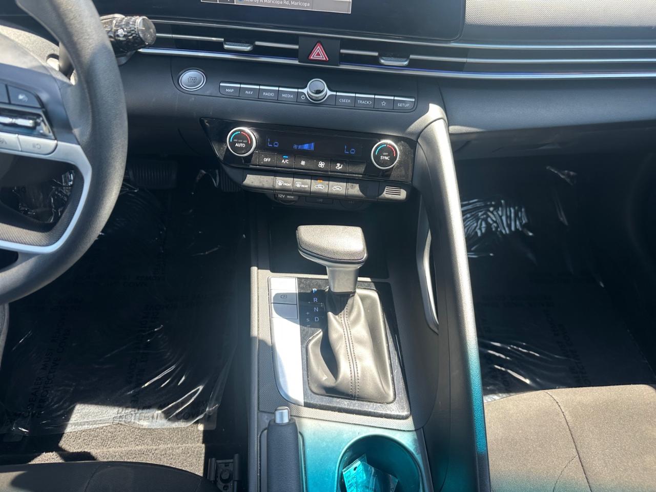 Hyundai Elantra SEL 2024