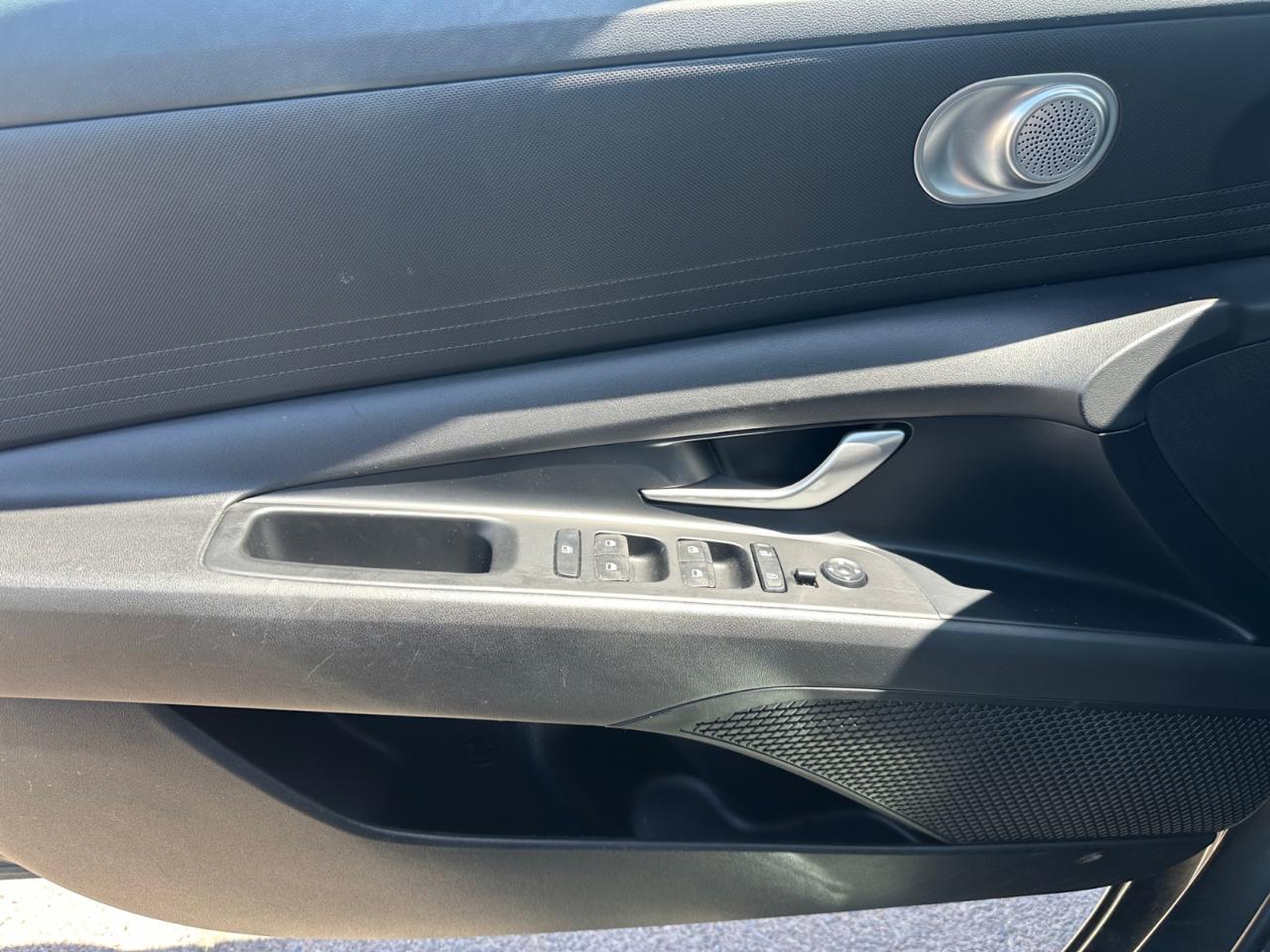 Hyundai Elantra SEL 2024