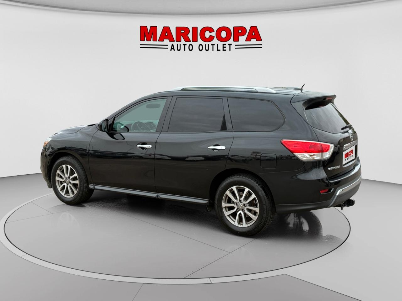 Nissan Pathfinder SV 2WD 2015